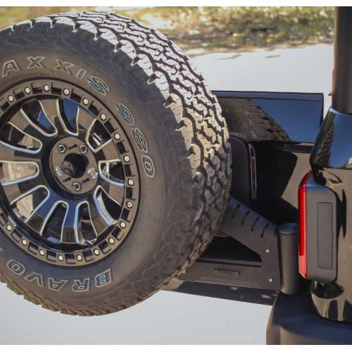Thar Tyre Carrier